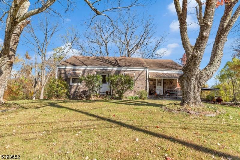 East Amwell Twp., NJ 08525,9 Woodsville Rd