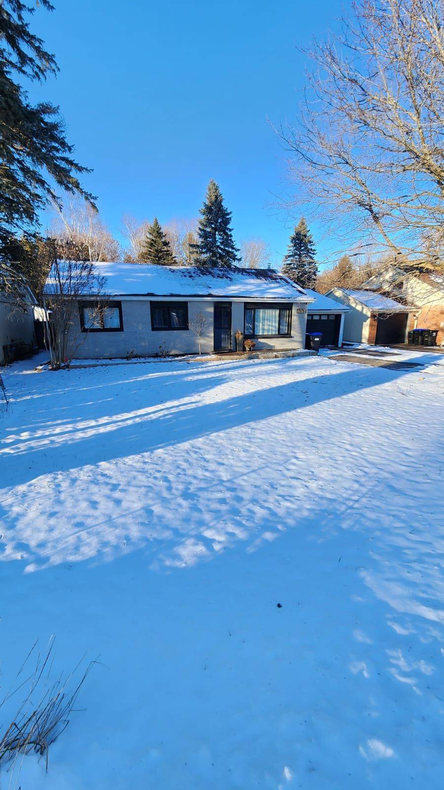 Adjala-tosorontio, ON L0M 1J0,7978 Main ST