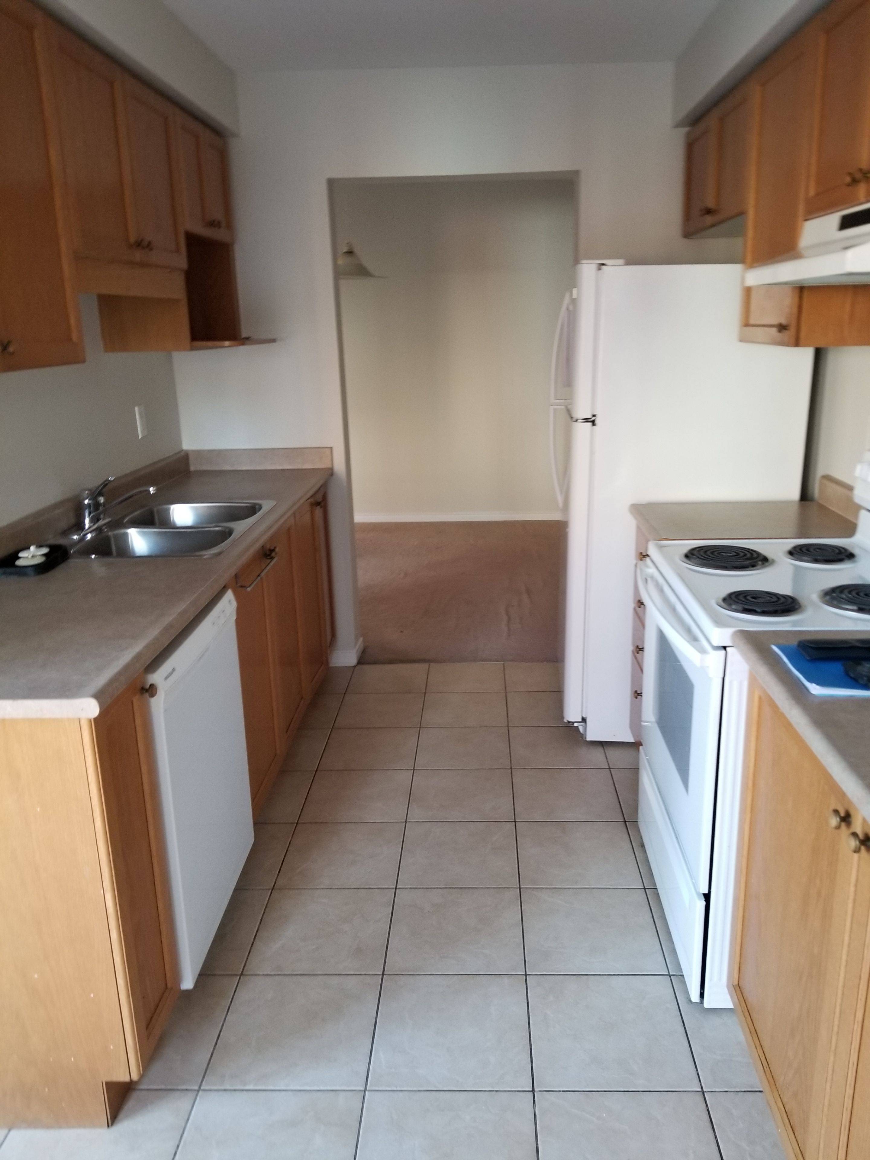 Aurora, ON L4G 7W2,12 Marshview AVE