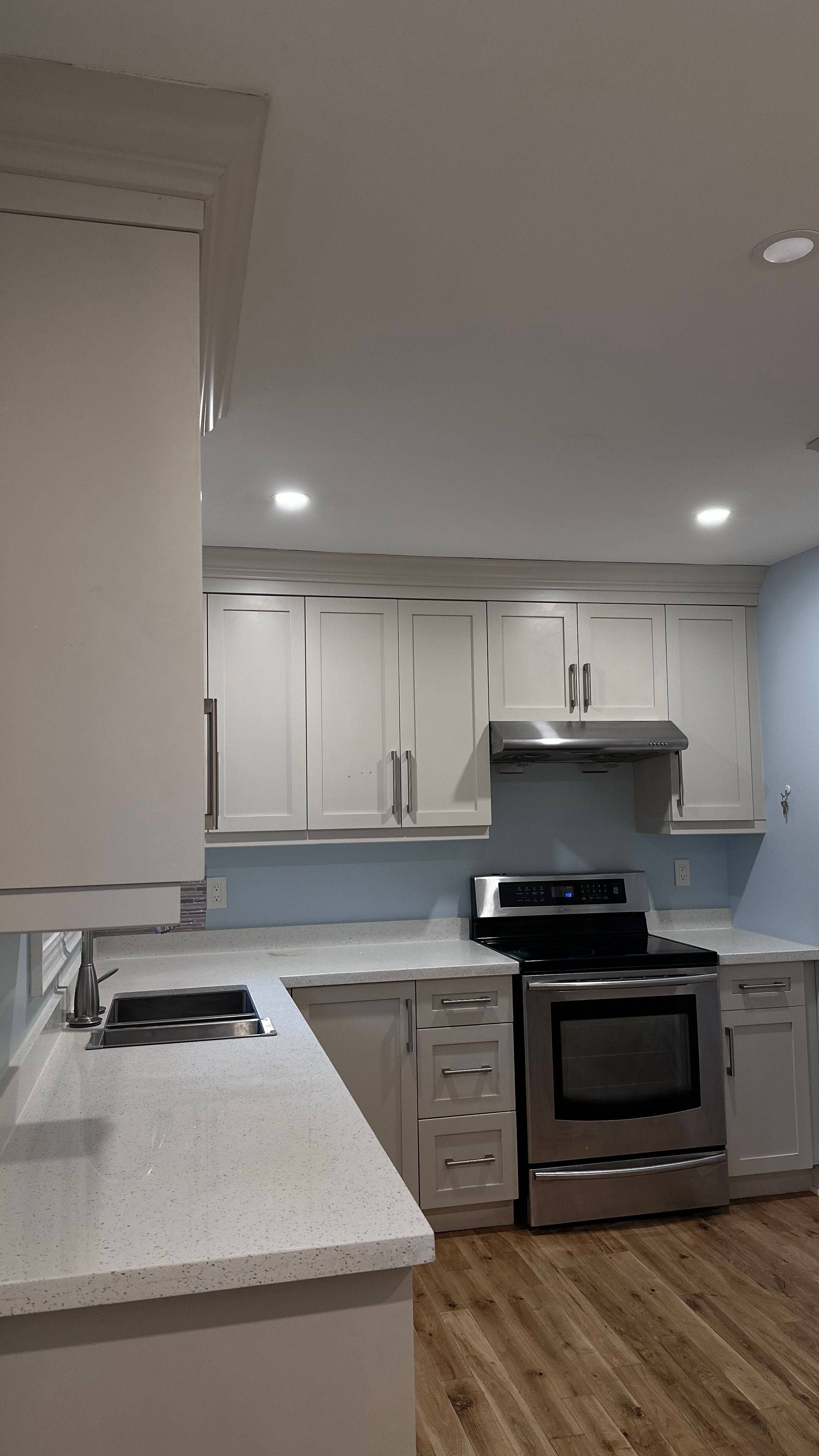 Barrie, ON L4M 2Y9,72 Daphne CRES