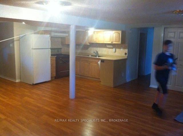 Toronto W08, ON M9C 3L5,23 Tunbridge CRES