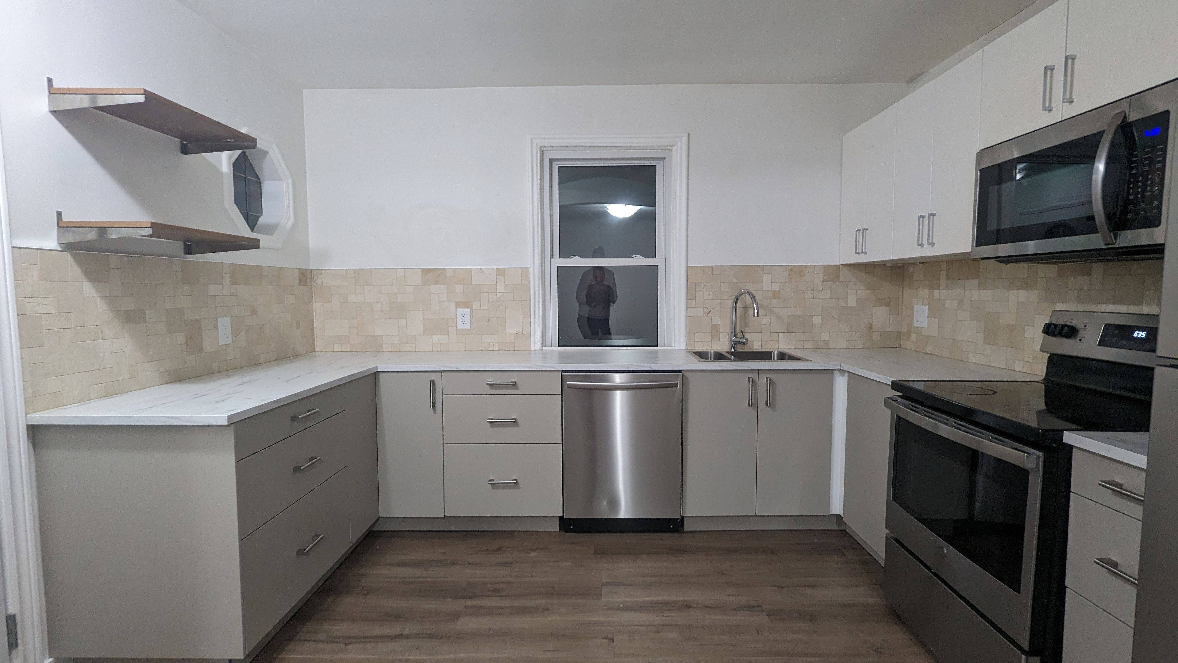 Hamilton, ON L9A 4P5,249 East 18th ST #1