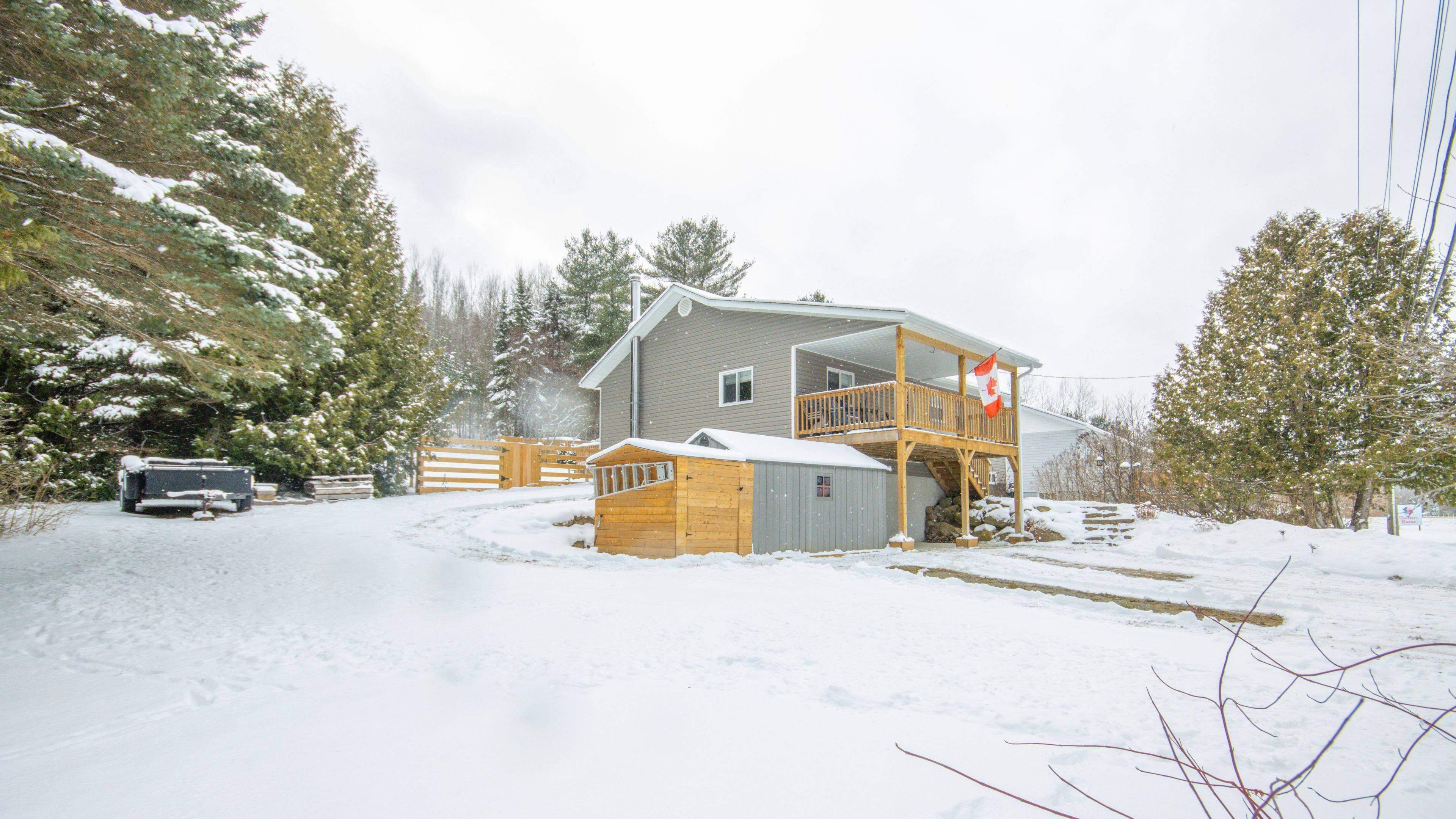 Madawaska Valley, ON K0J 1L0,39090 Combermere RD