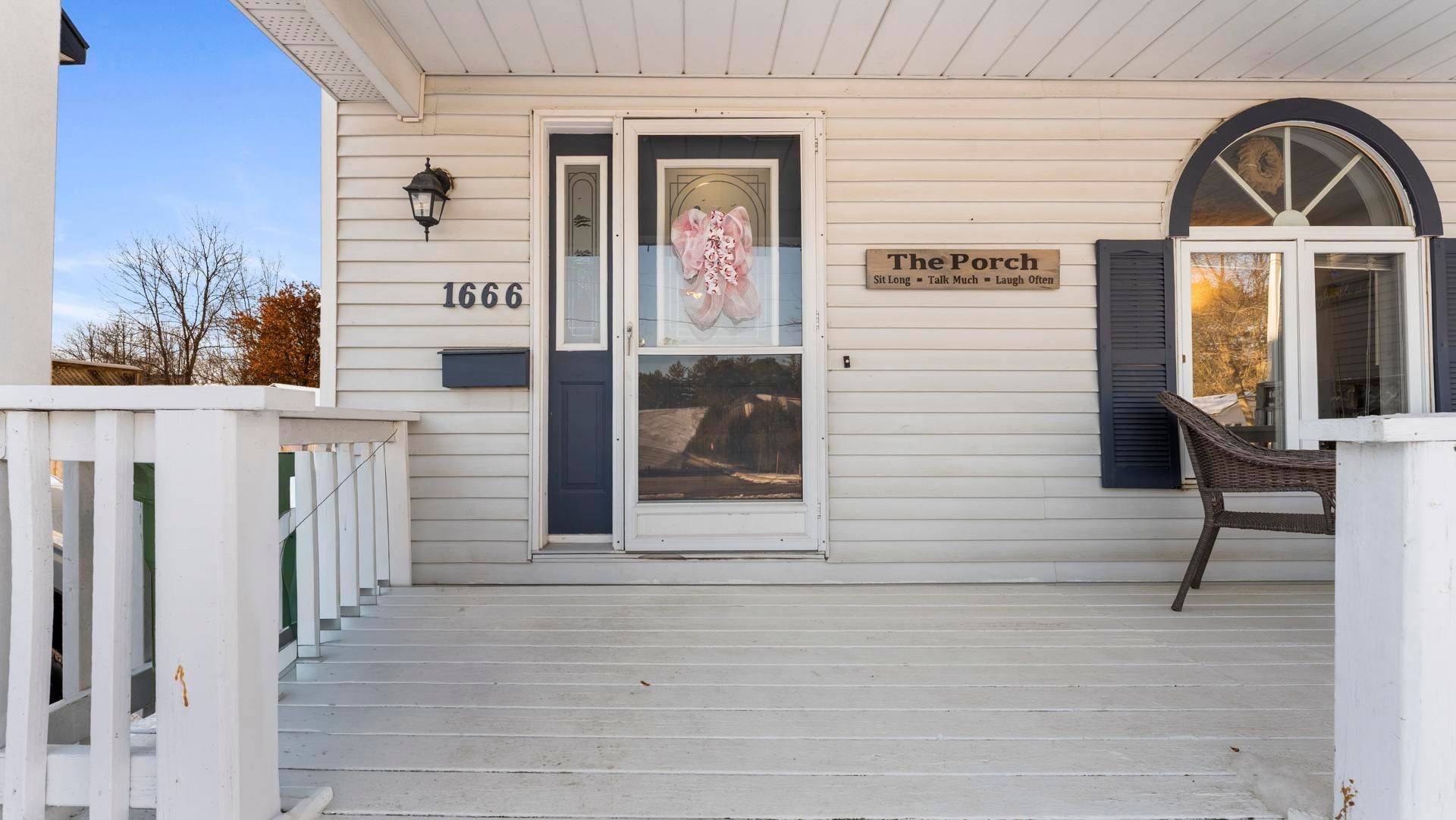 Owen Sound, ON N4K 4R4,1666 3rd AVE W