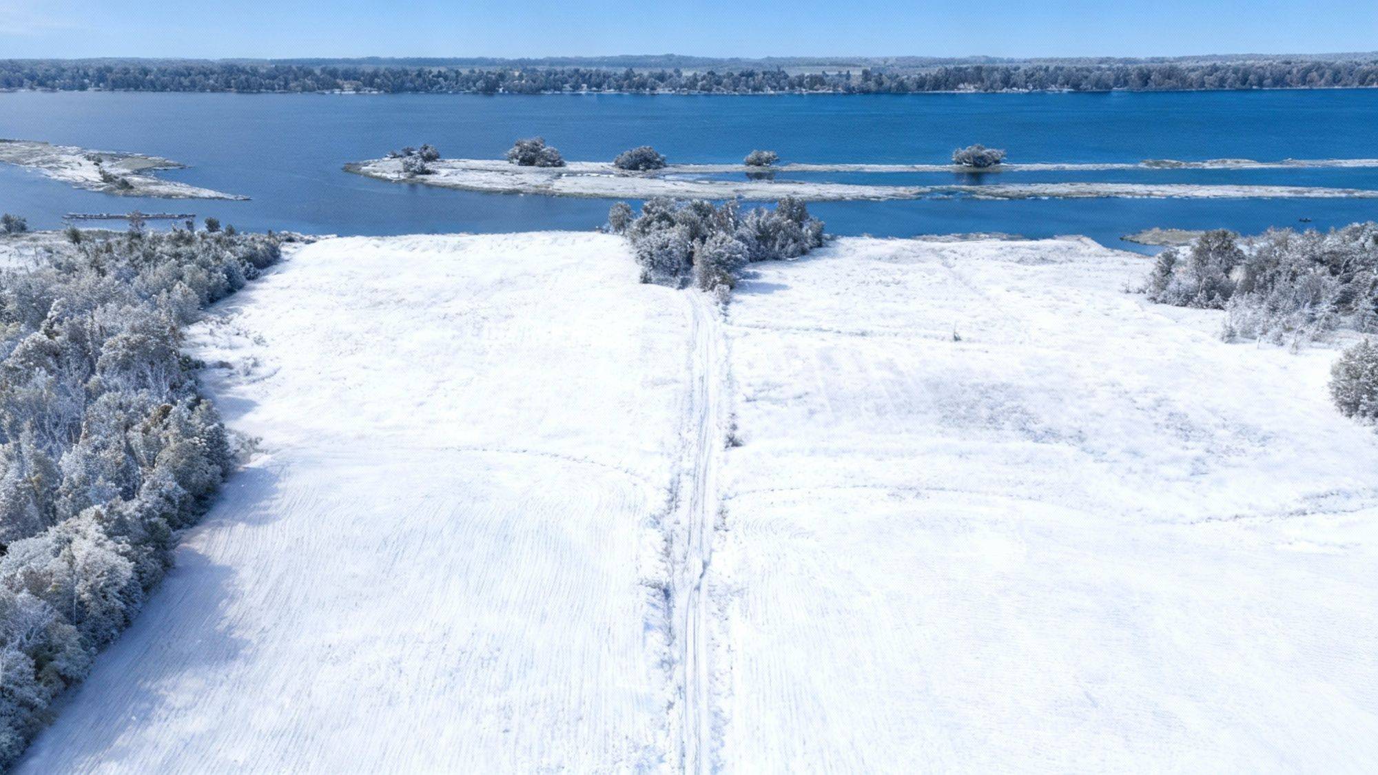 Orleans - Cumberland And Area, ON K4C 1C8,3521 Old Montreal RD