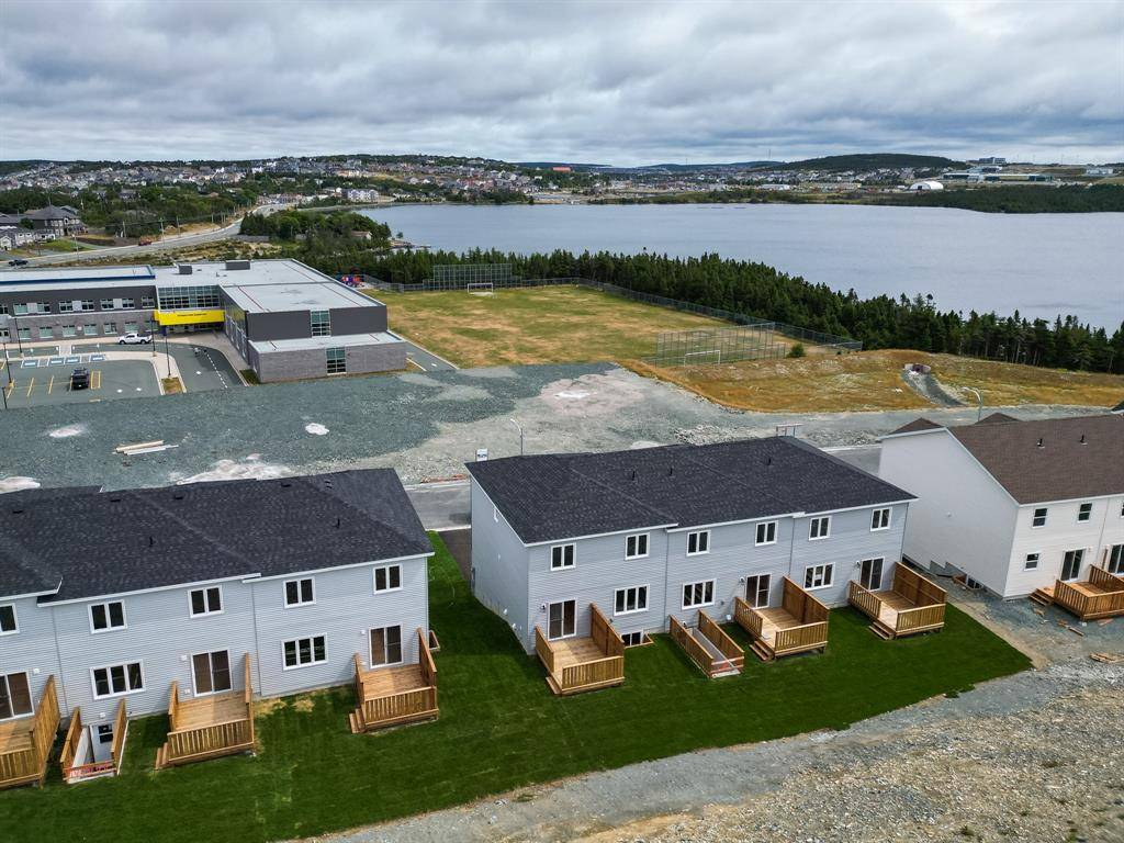 Paradise, NL A1L 4B8,42 Trenton Drive