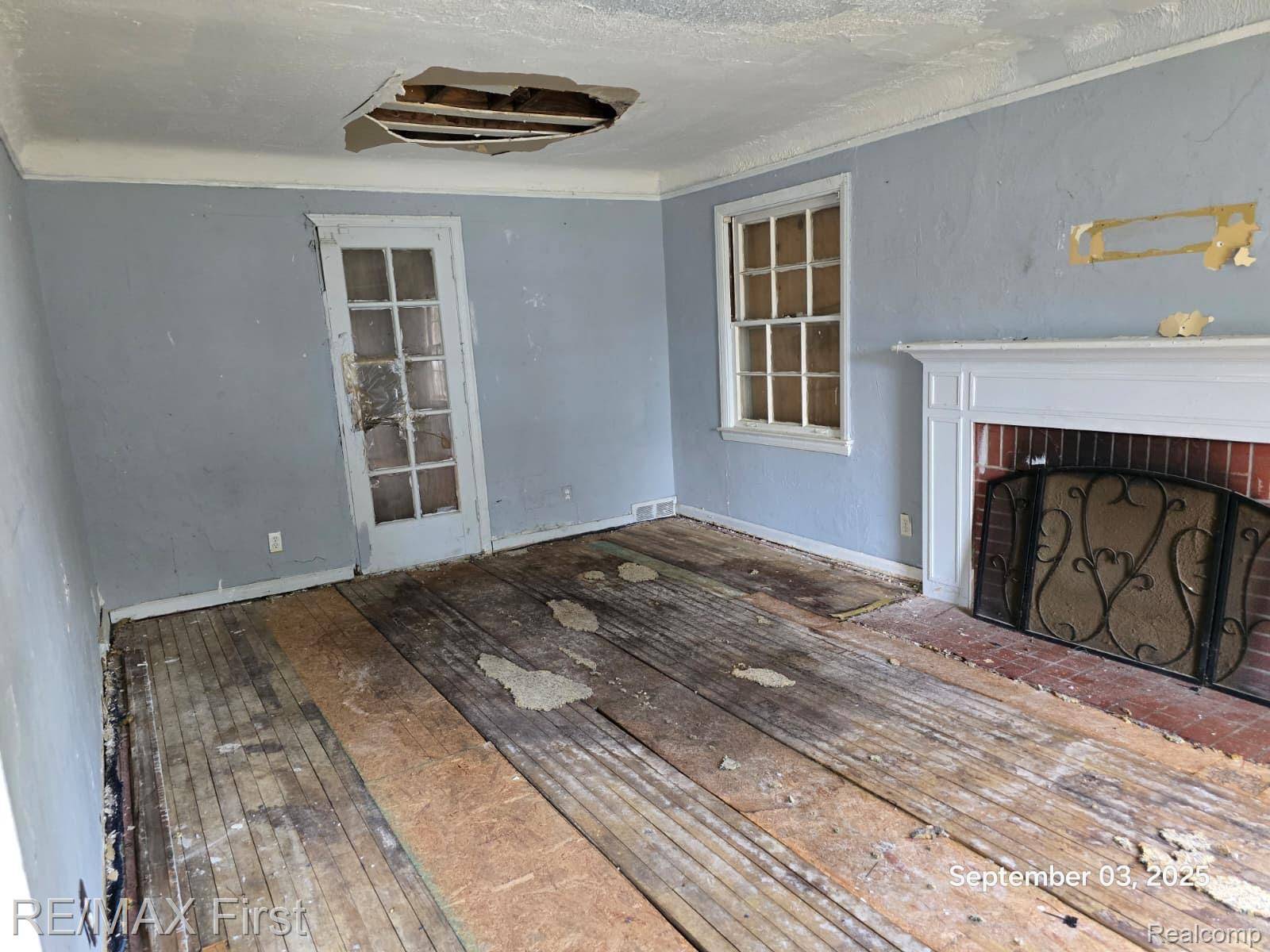 Detroit, MI 48224,10901 Worden ST