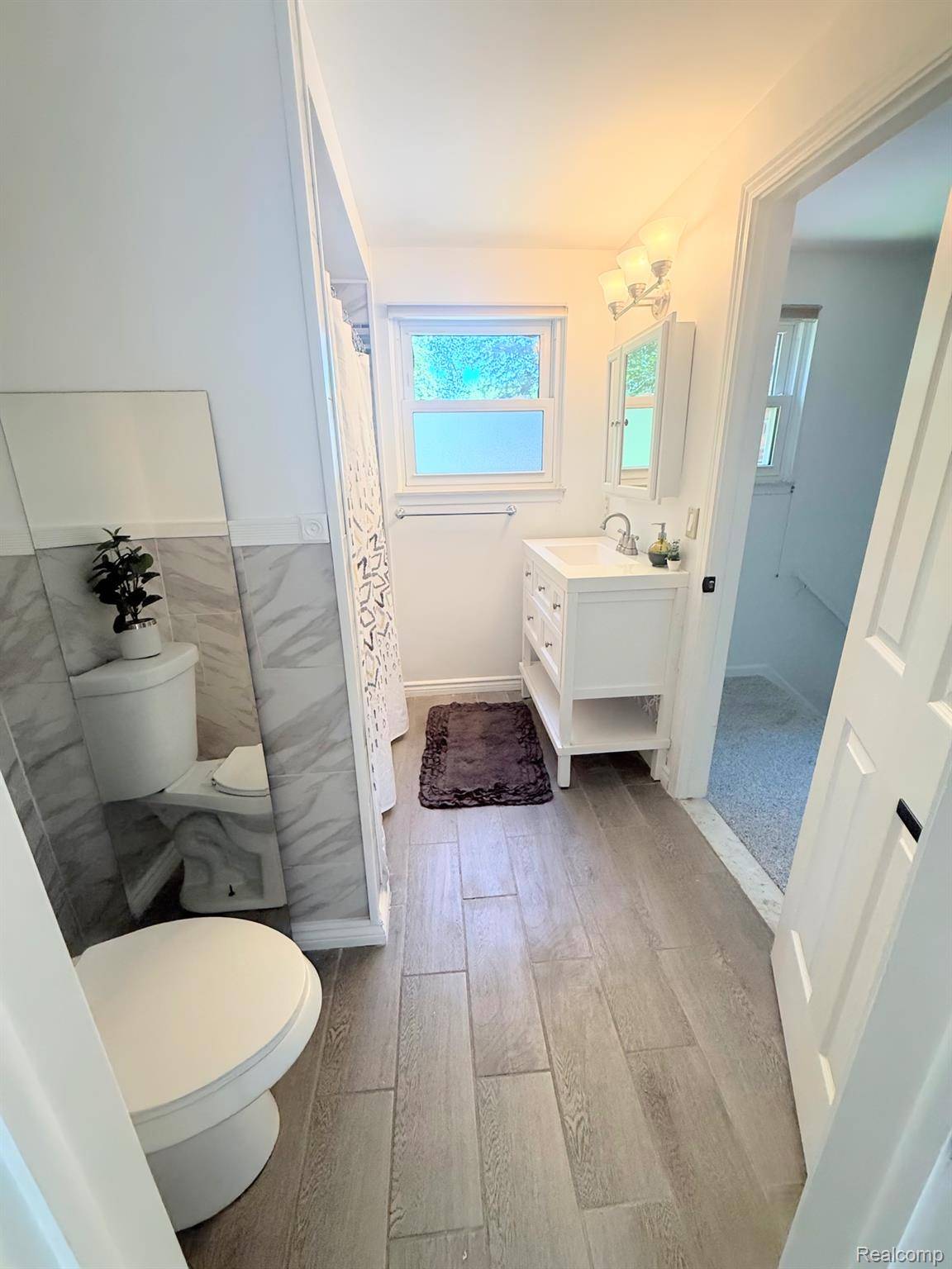 Wixom, MI 48393,1369 Flamingo