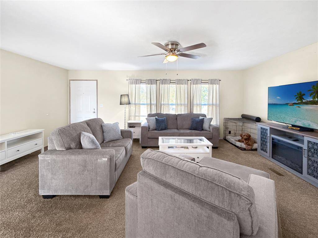 Southmayd, TX 75092,128 Willow Ridge Circle