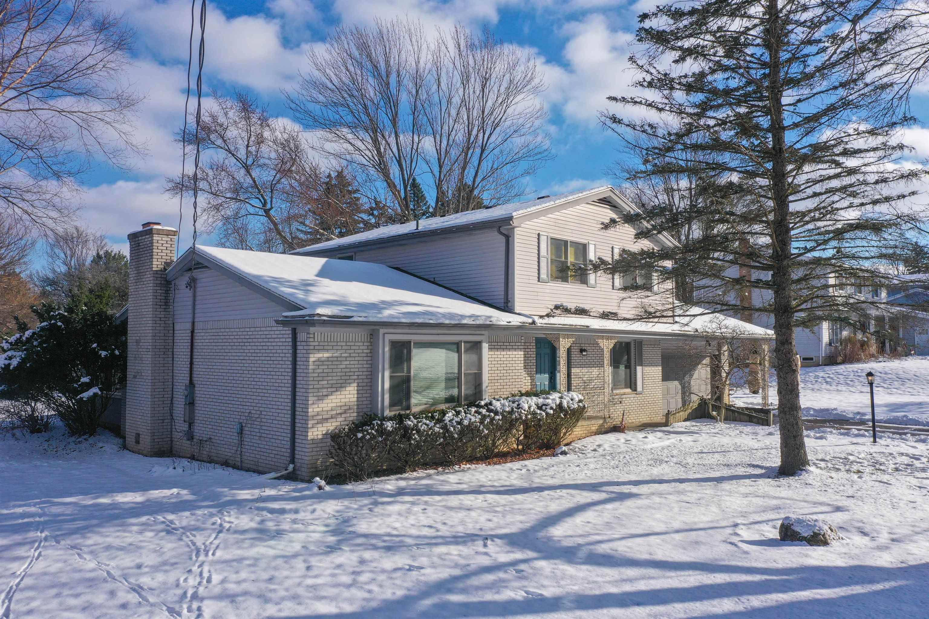 Grand Blanc, MI 48439,8247 Manchester DR