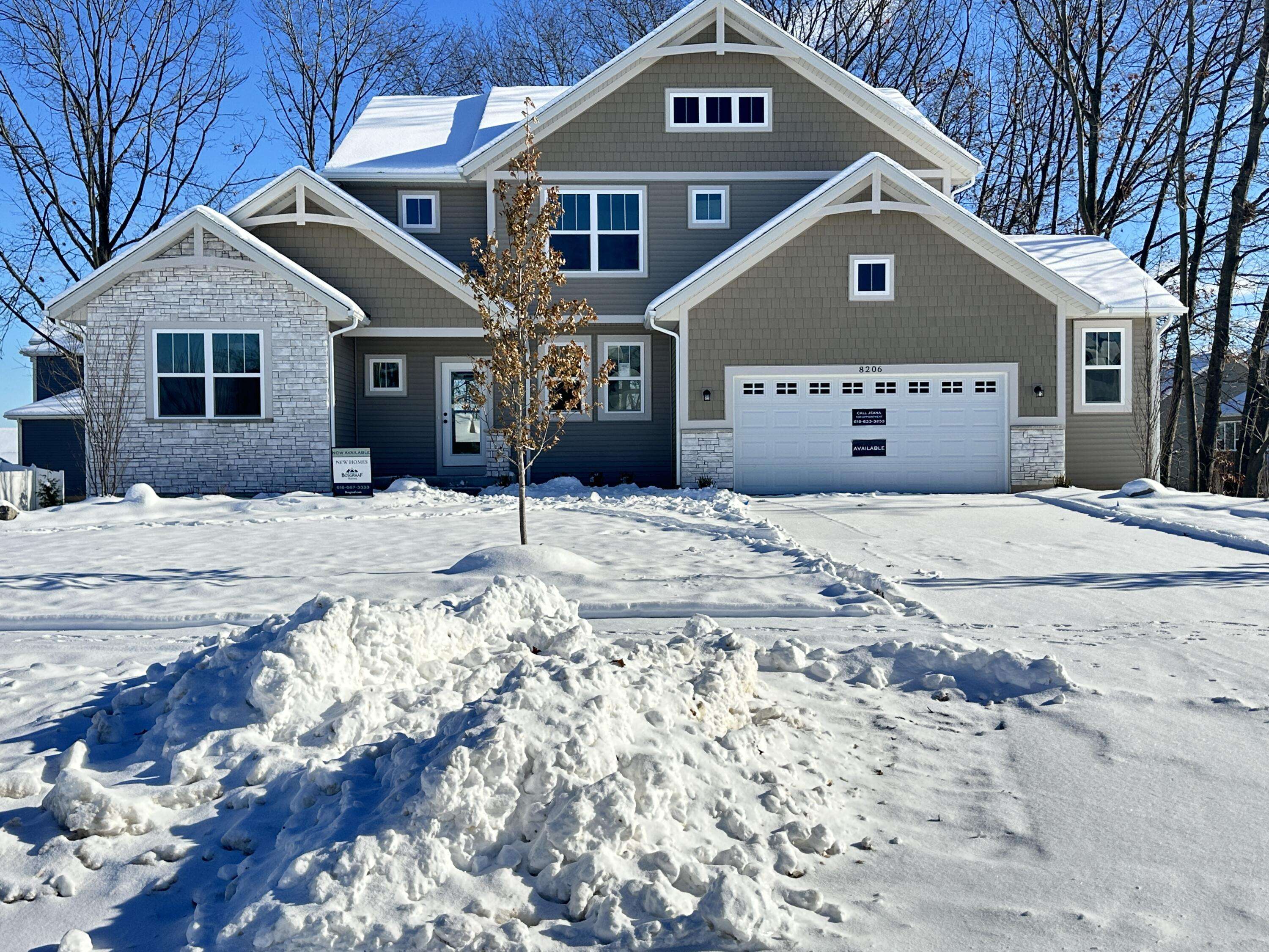 Jenison, MI 49428,8206 Eagle Peak DR