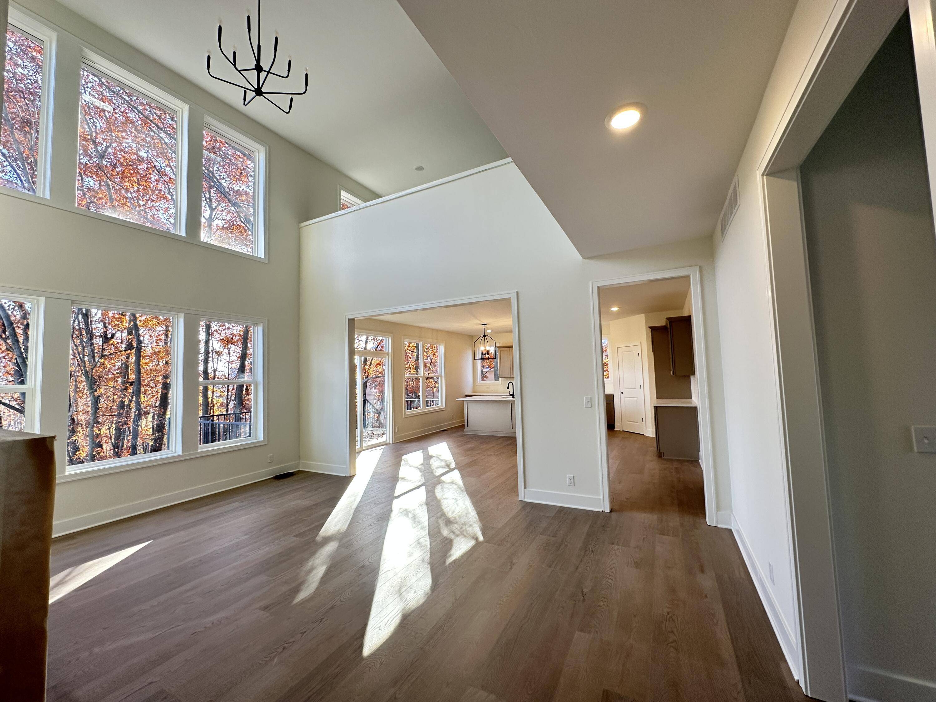 Jenison, MI 49428,8206 Eagle Peak DR