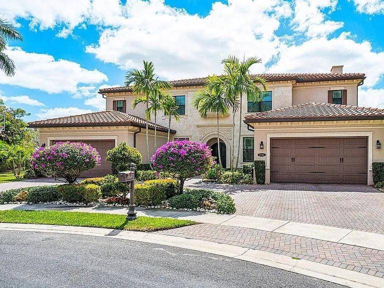 Boca Raton, FL 33496,17511 Cadena Drive