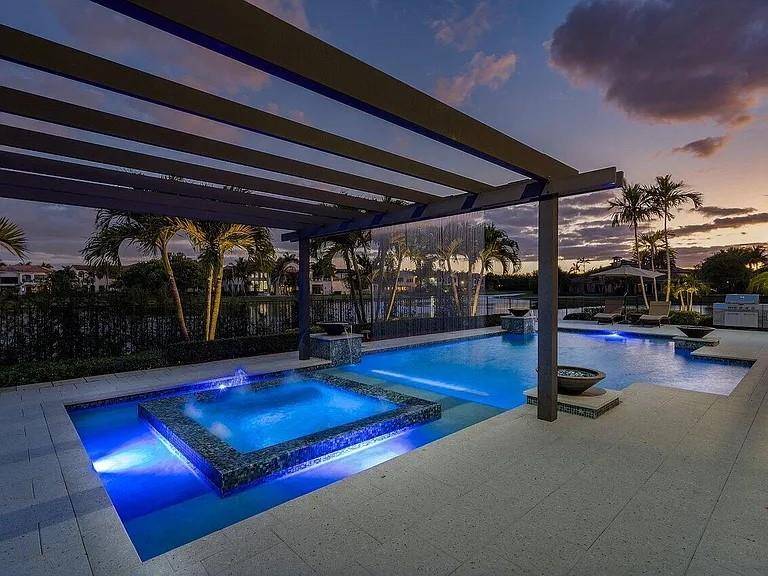 Boca Raton, FL 33496,17511 Cadena Drive