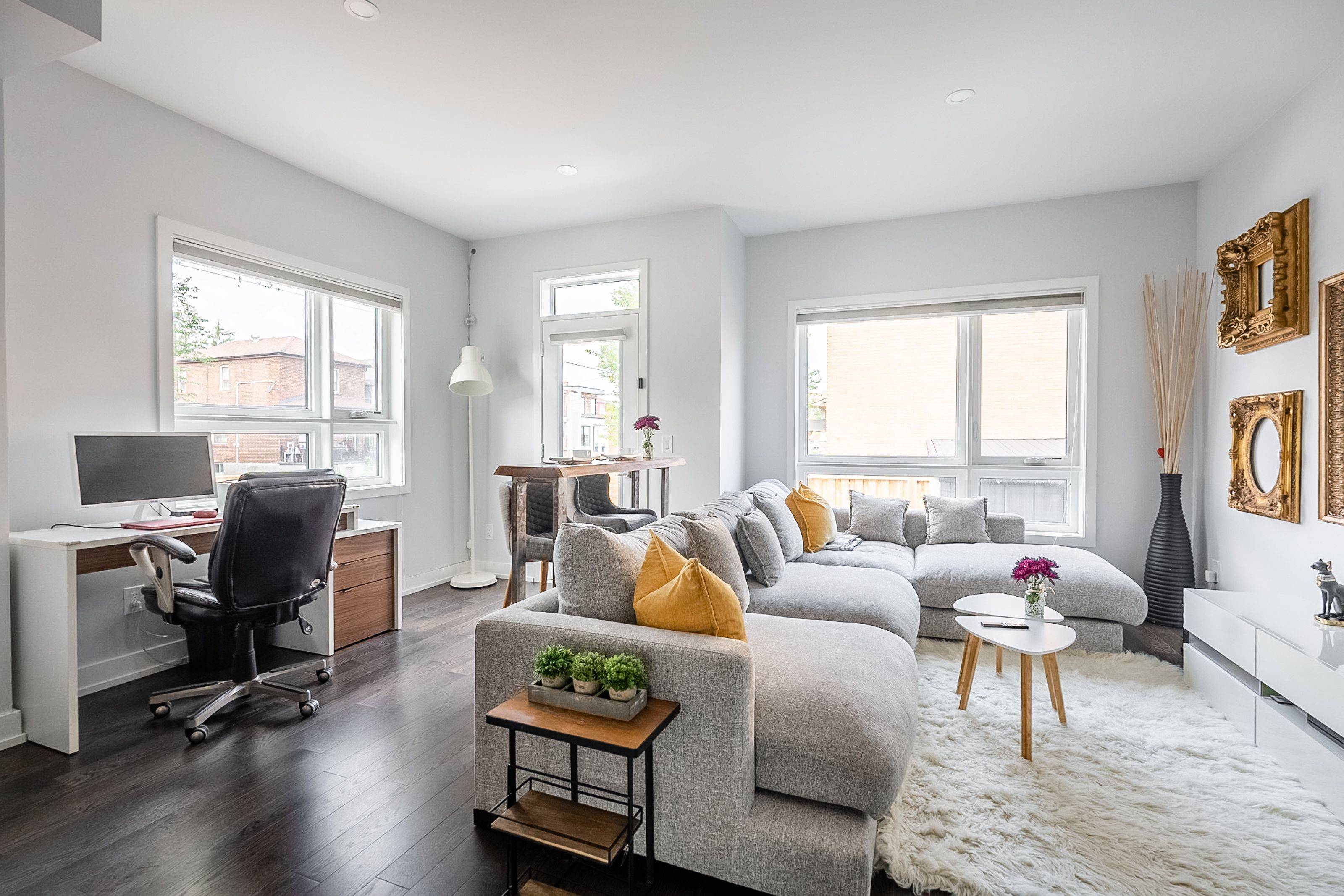 Toronto W03, ON M6E 2E3,27 Thornton AVE #Entire