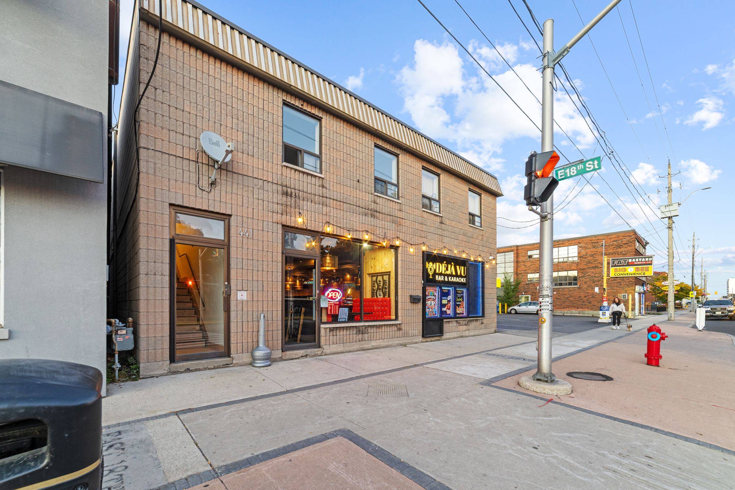 Hamilton, ON L9A 1C1,445 Concession ST