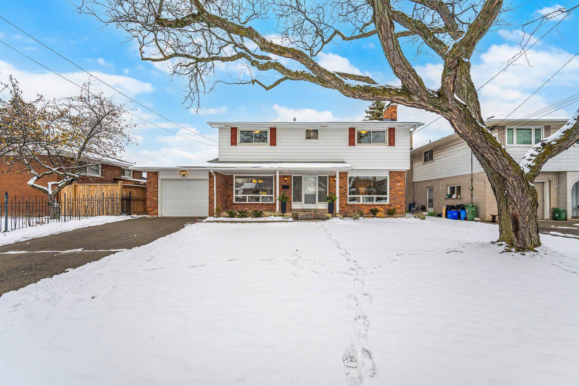 Hamilton, ON L8T 1P4,171 Sherwood Rise