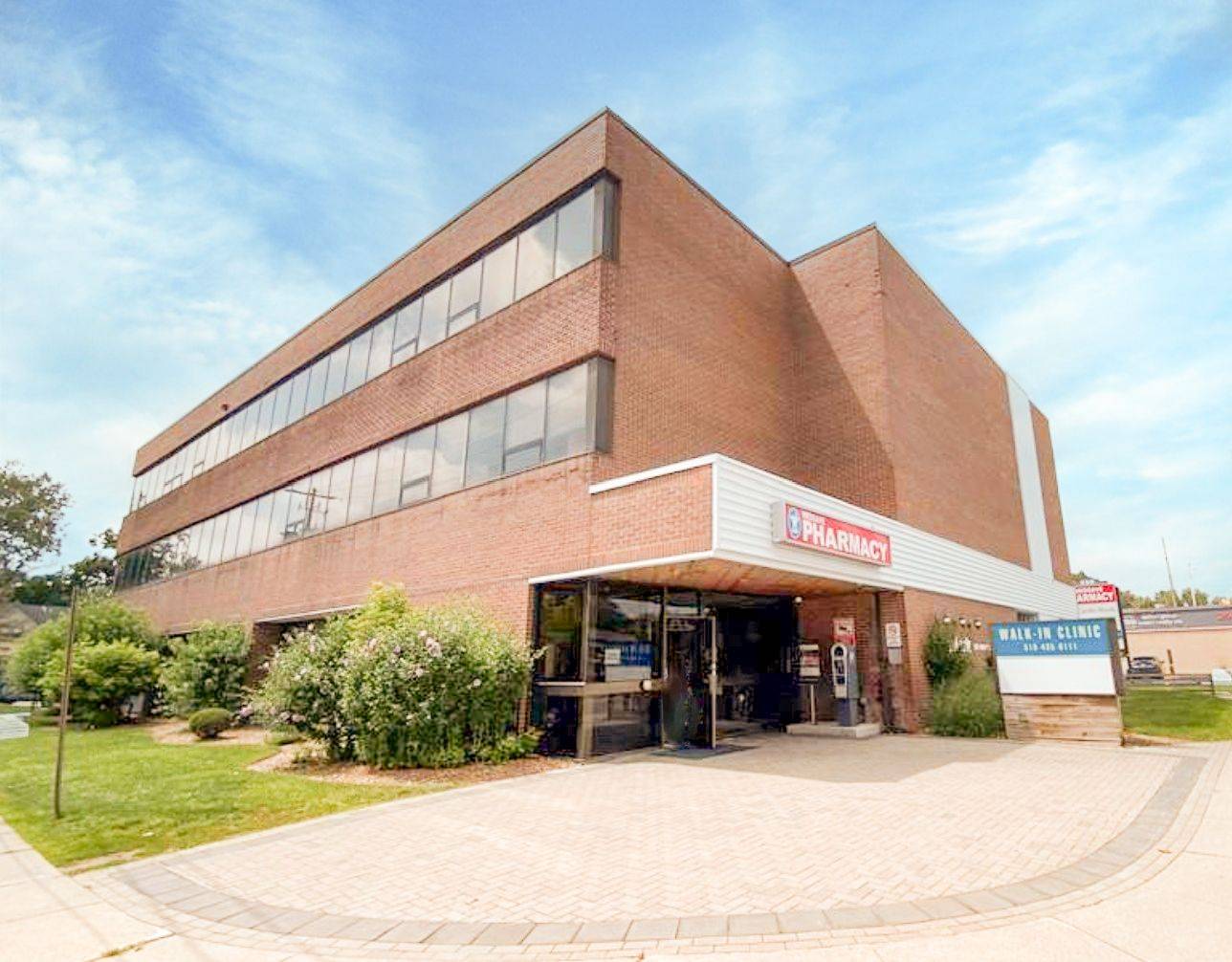 London North, ON N6H 4P2,240 Wharncliffe RD N #205