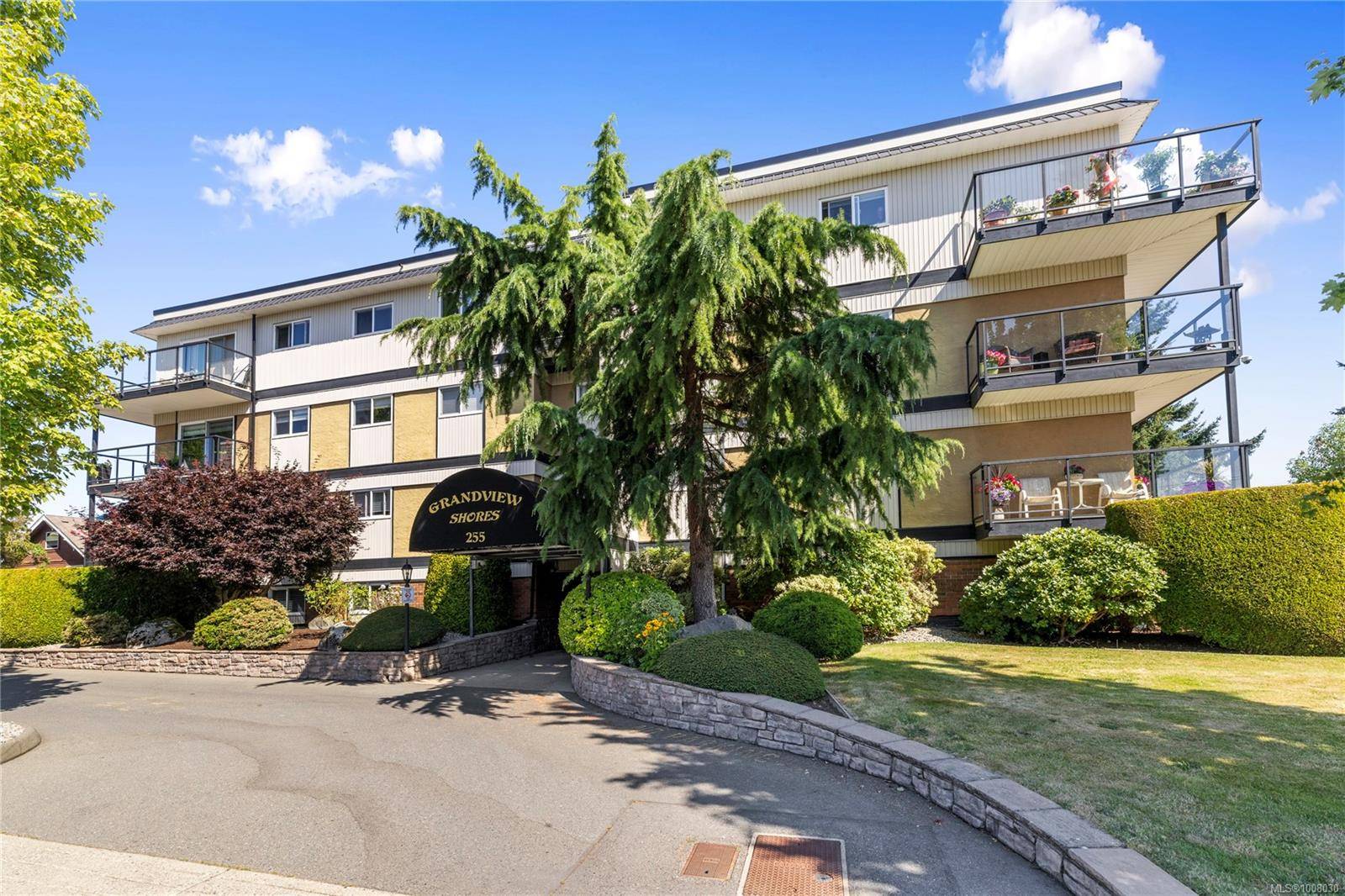 Parksville, BC V9P 1P5,255 Hirst Ave #209