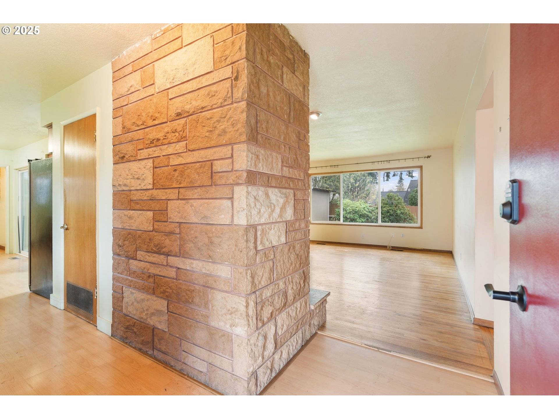 Portland, OR 97216,11010 SE SALMON ST