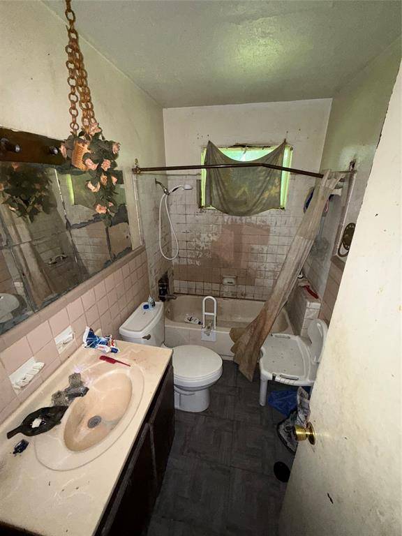 Dallas, TX 75216,4638 Malden Lane