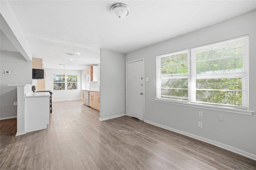 Dallas, TX 75227,2926 N Prairie Creek Road