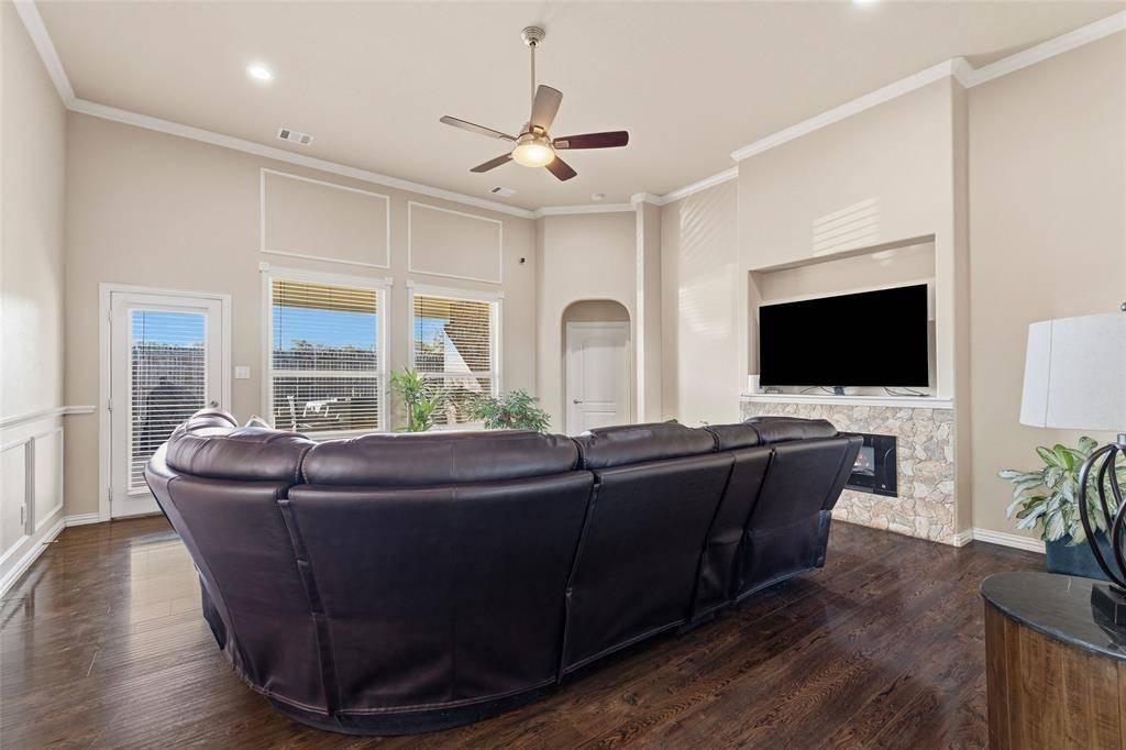 Desoto, TX 75115,1357 Lake Grove Lane