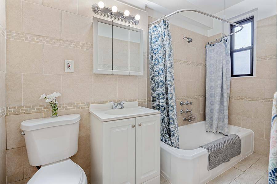 Brooklyn, NY 11210,657 East 26th ST #4K