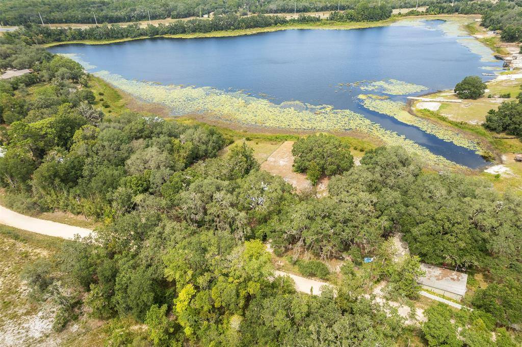 Hawthorne, FL 32640,140 Morris Lake Drive