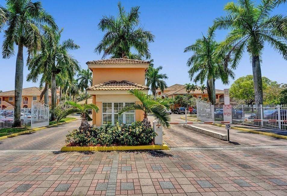 Davie, FL 33314,6952 SW 39th St #C-205