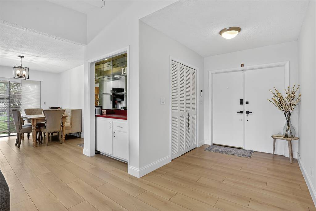 Tamarac, FL 33319,5904 Blue Beech Ct