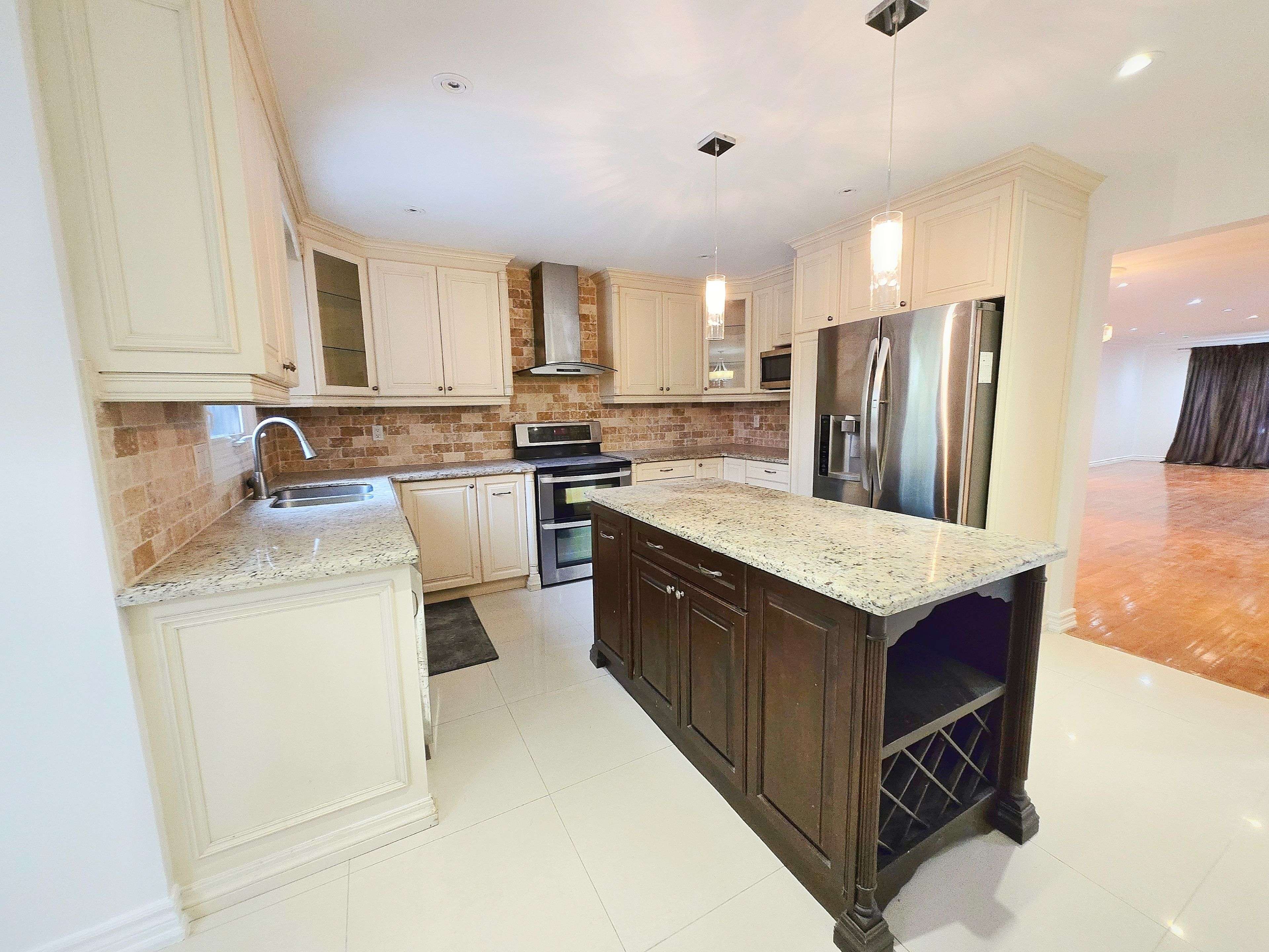 Markham, ON L3T 7H4,9 Hashbury PL