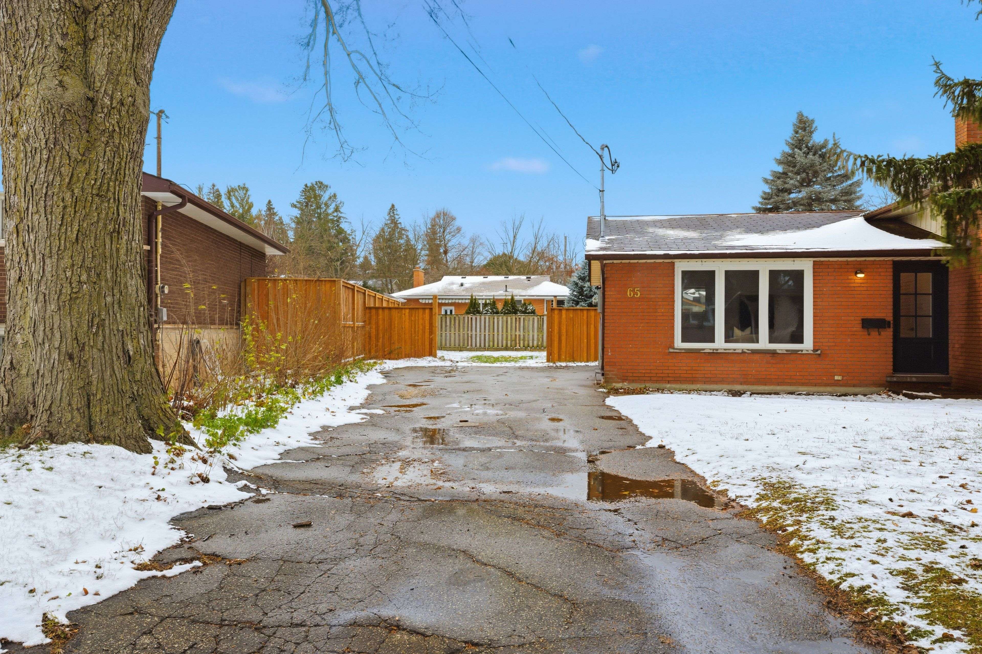 Guelph, ON N1E 1W3,65 Sunnylea CRES