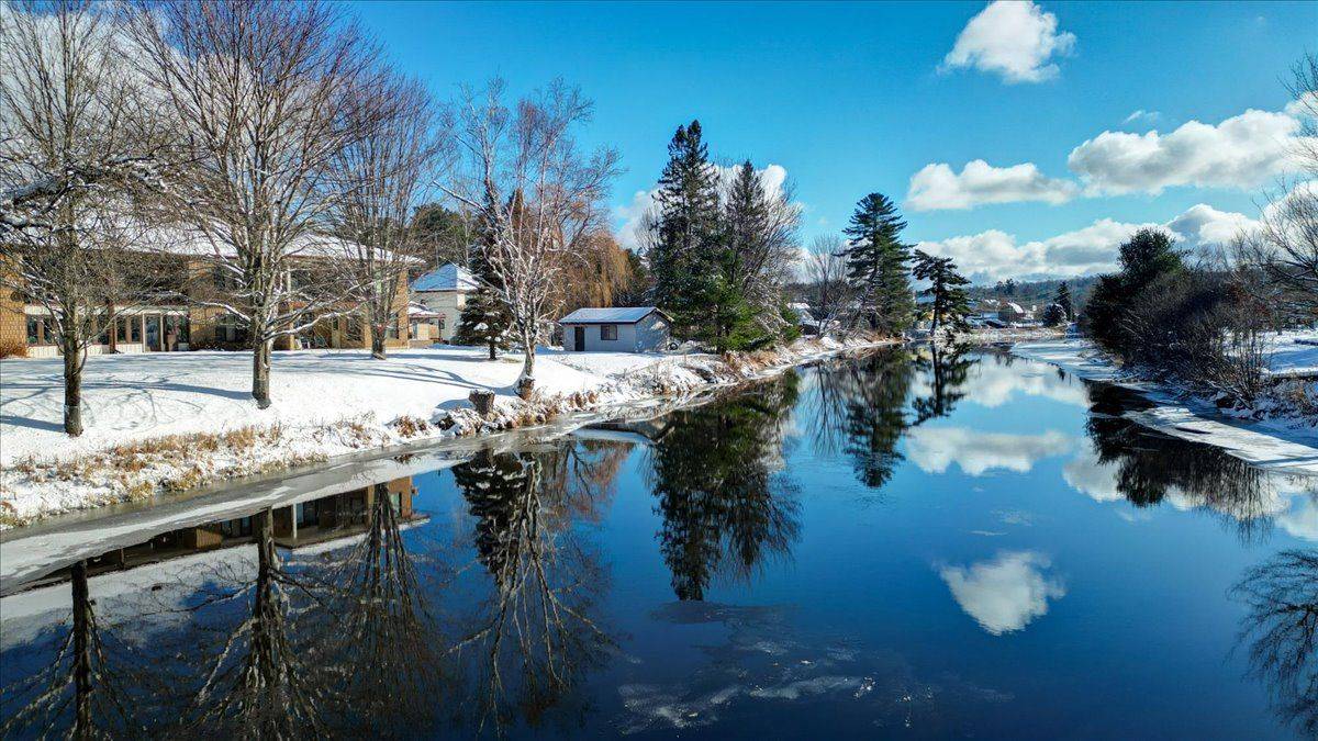 Bancroft, ON K0L 1C0,16 Alice ST #104