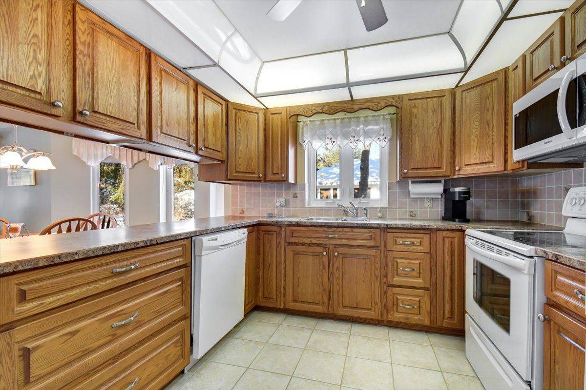 Bancroft, ON K0L 1C0,16 Alice ST #104