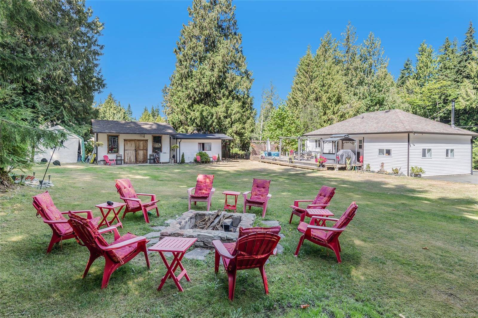 Bowser, BC V0R 1G0,5090 Gainsberg Rd