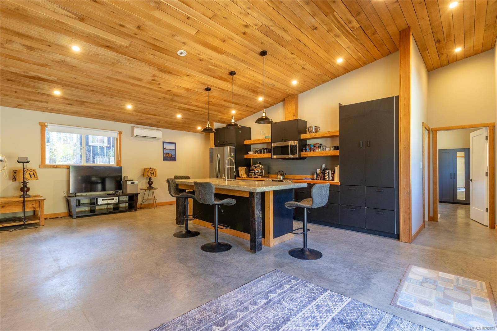 Pender Island, BC V0N 2M0,4607 Ketch Rd