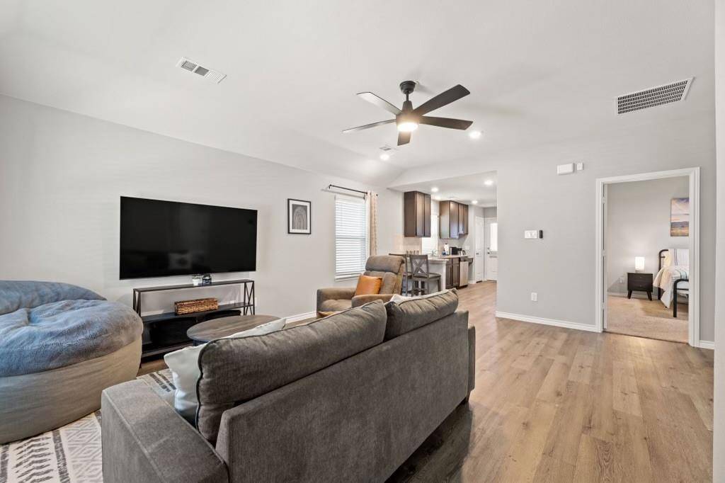 Fort Worth, TX 76119,5521 Willamette Drive