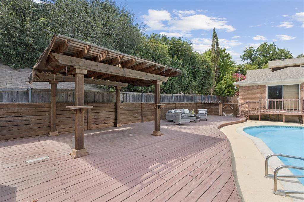 Dallas, TX 75218,10816 Colbert Way