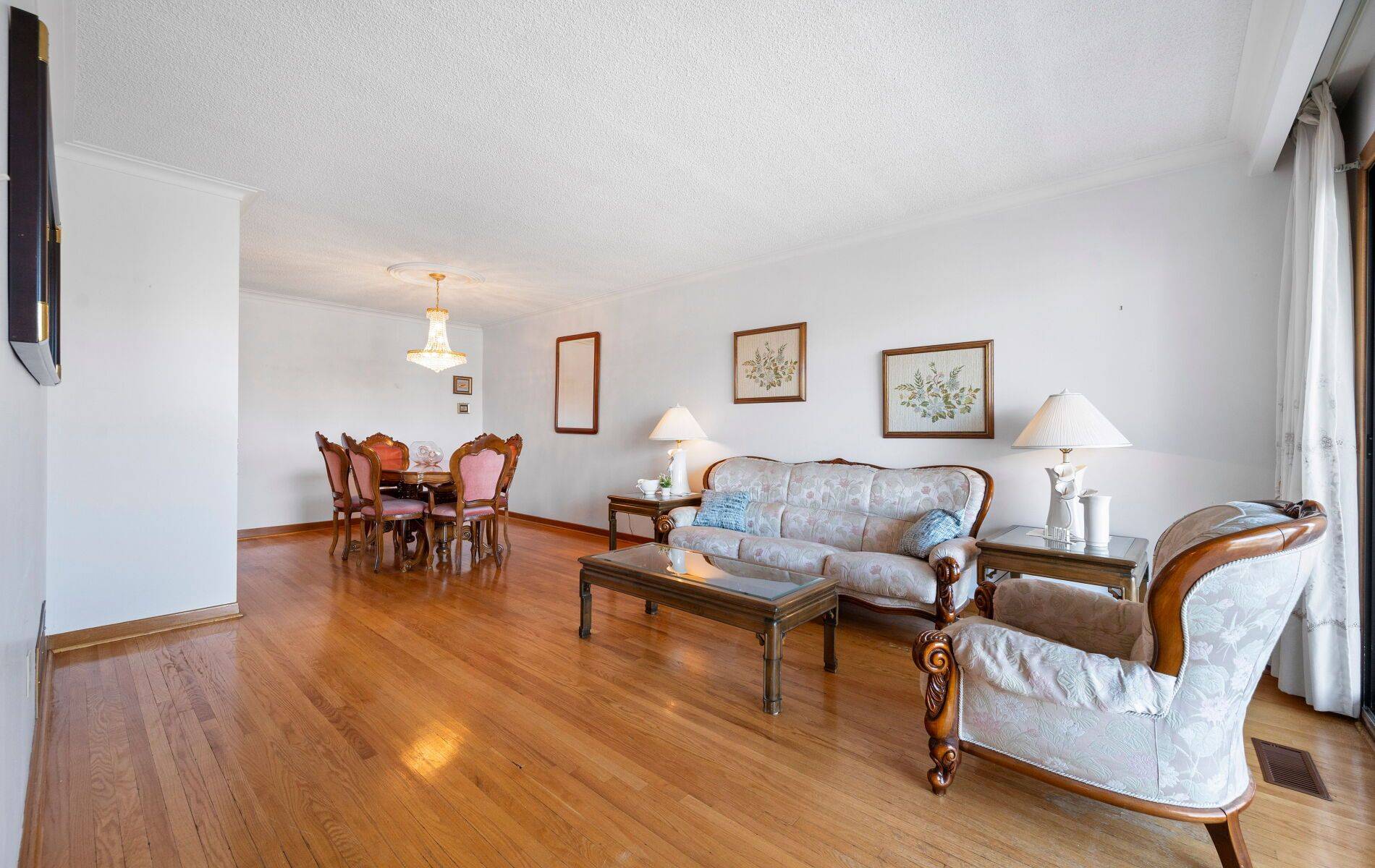 Mississauga, ON L4Z 1C7,3912 Midhurst LN