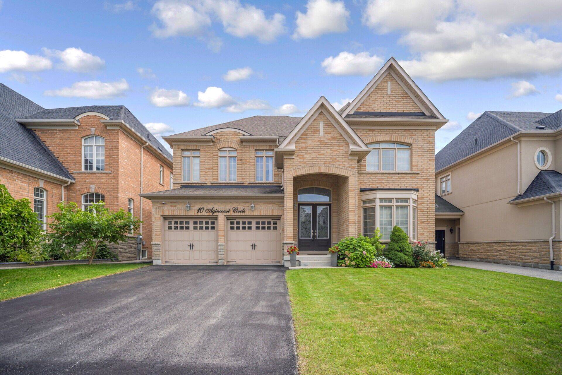 Brampton, ON L6X 2M4,10 Agincourt CIR