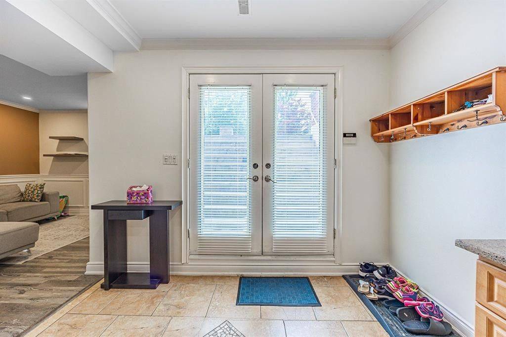 Toronto W09, ON M9R 1W2,33 St Andrews Boulevard  - Lower Unit N/A