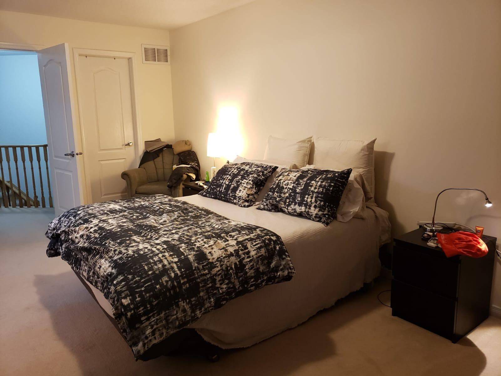 Toronto W10, ON M9W 0E2,68 Harpreet CIR