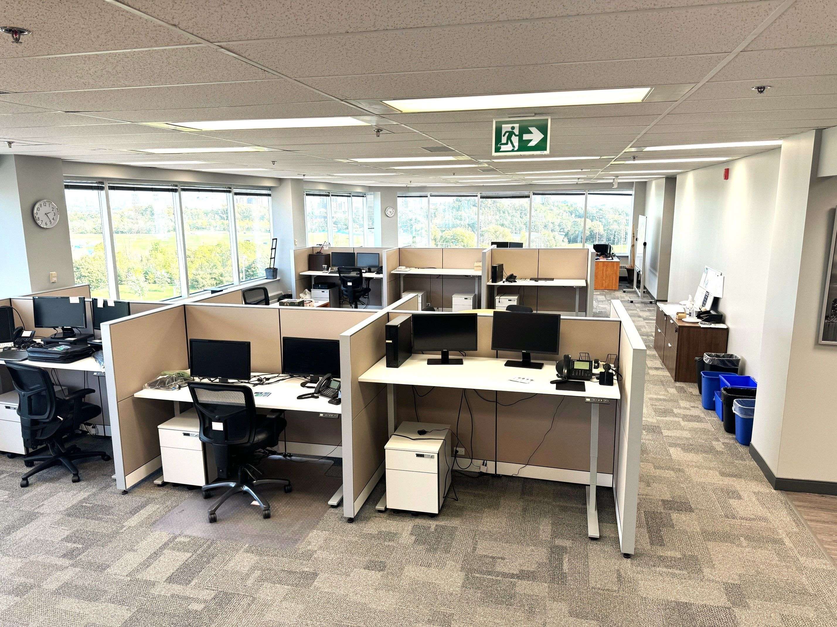 Mississauga, ON L4W 5A4,2630 Skymark AVE #701