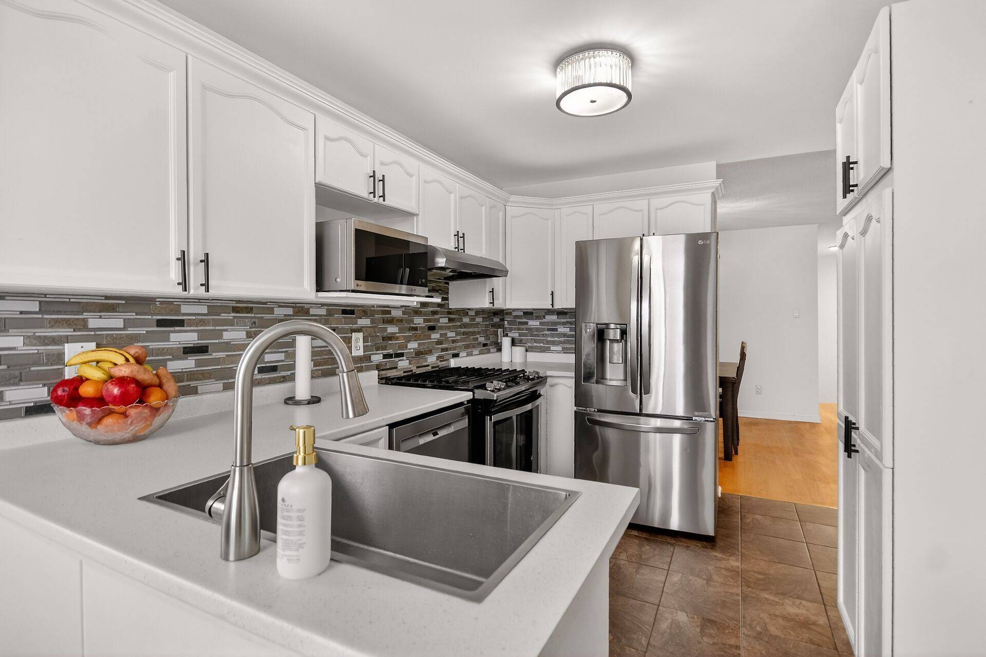 Hunt Club - South Keys And Area, ON K1V 2A1,137 Lilibet CRES