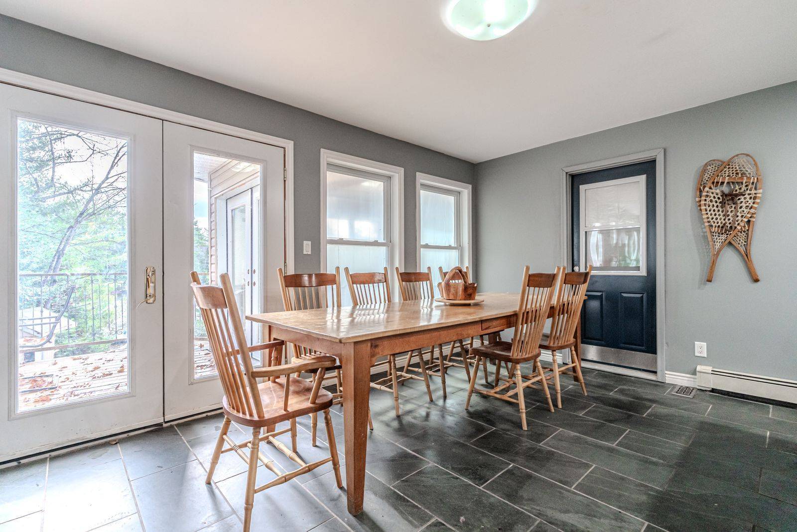 Kawartha Lakes, ON K0M 2A0,4 Clover CT