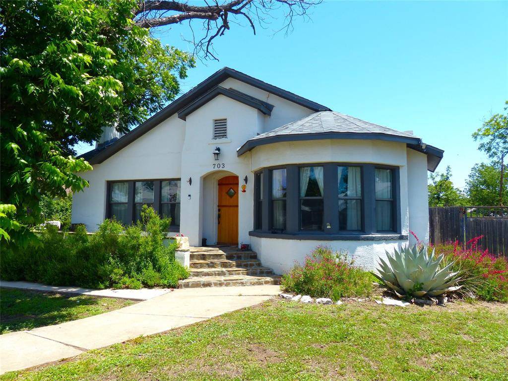 Menard, TX 76859,703 Gay