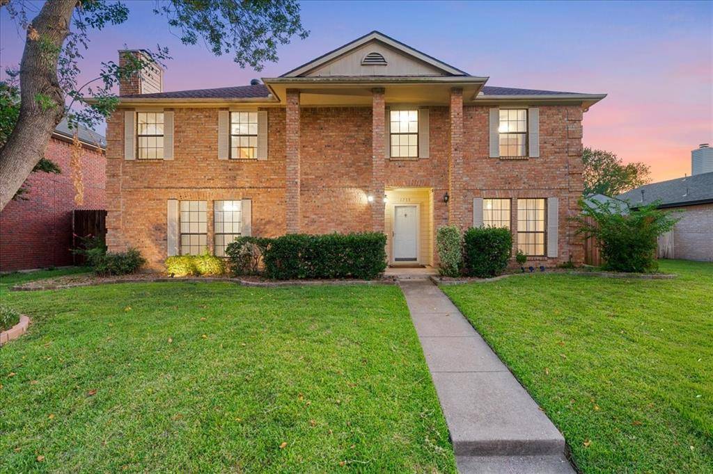 1713 Creek Valley Road, Mesquite, TX 75181