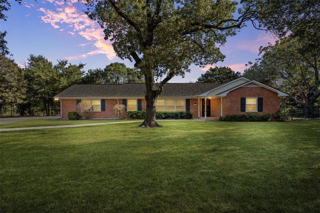 Waco, TX 76710,4825 Hillcrest Drive