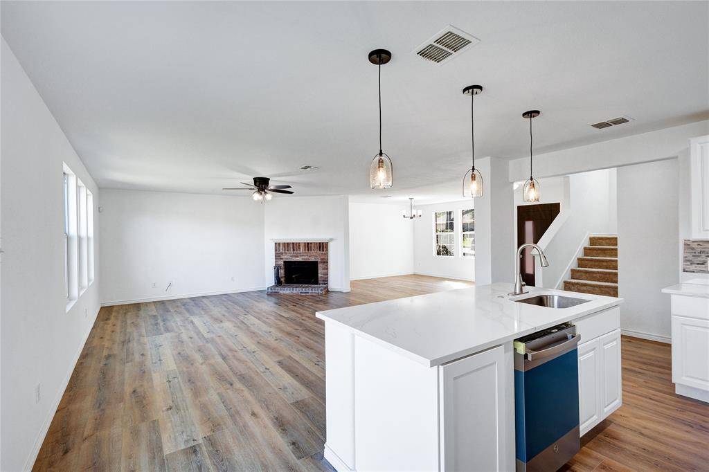 Wylie, TX 75098,934 W Cedar Creek Drive